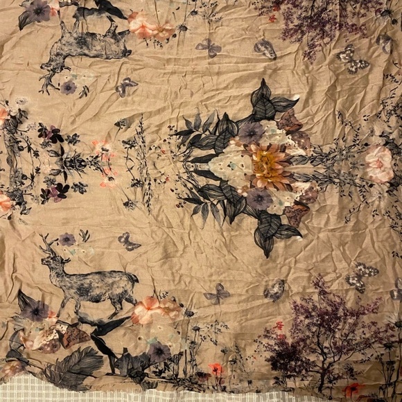 Front Row Society Floral Deer Scarf 60” x 80” (FW) - Picture 5 of 13